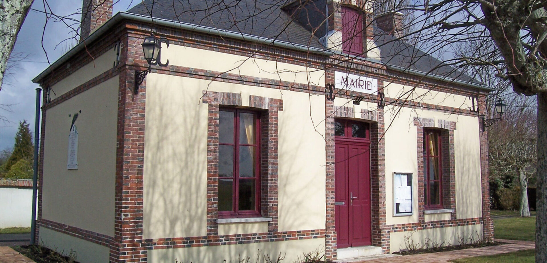 Mairie de L'Hosmes