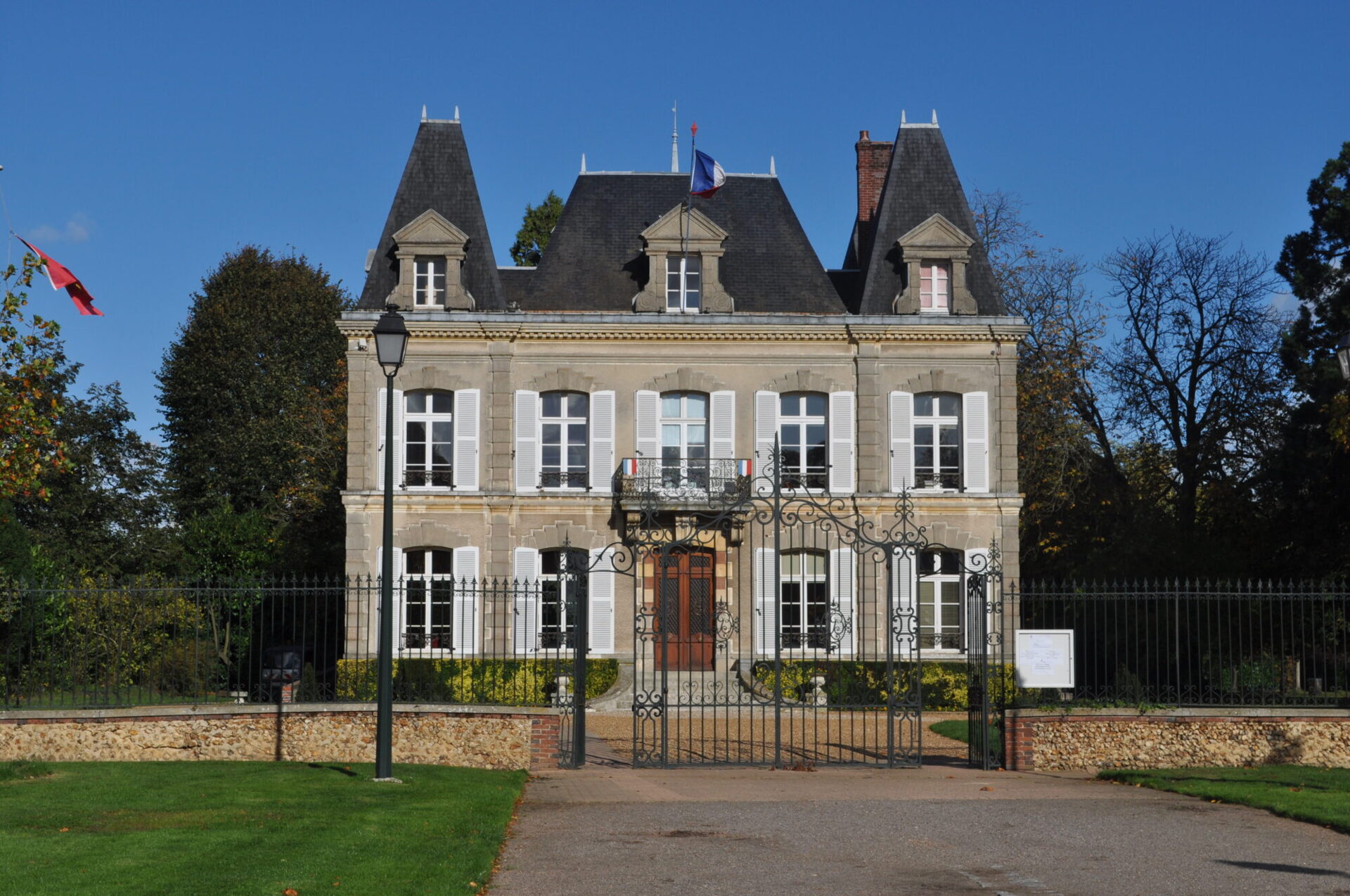 Mairie de Verneuil d'Avre et d'Iton